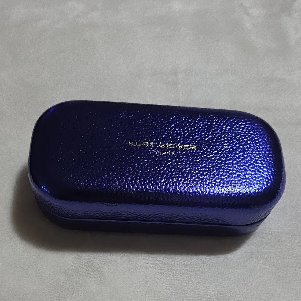 Kurt Geiger Blue Glasses‎ Case KENSINGTON RECTANGLE Black Drench Sunglasses by KURT GEIGER  main image 2